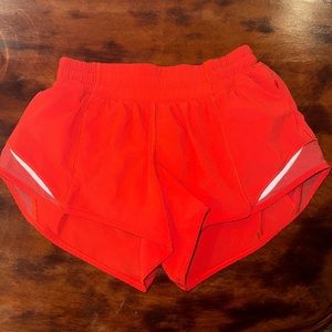 Lululemon Hotty Hot shorts! 2.5” inseam!!